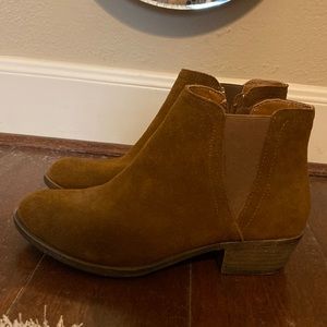 Kensie brown booties